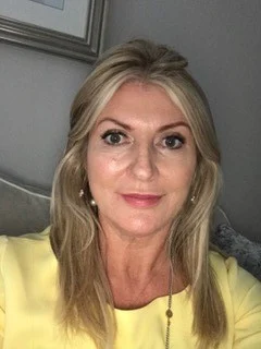Angela-Headshot-e1530791039896